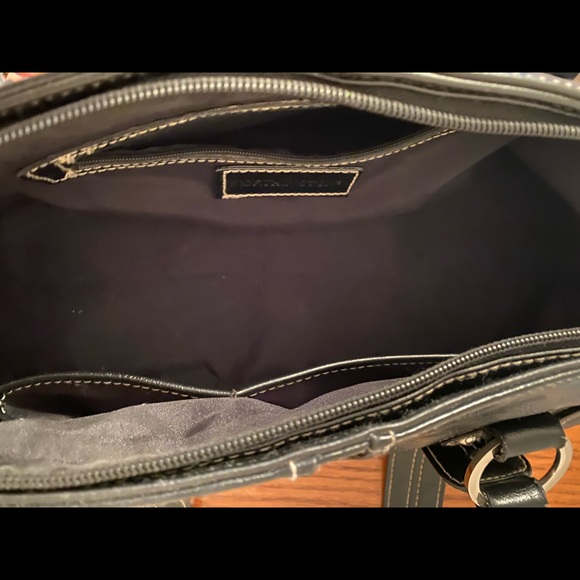 Purse - Picture 2 of 3